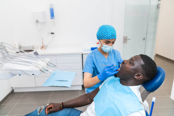 Best Emergency Tooth Extraction in Essex Village, CT